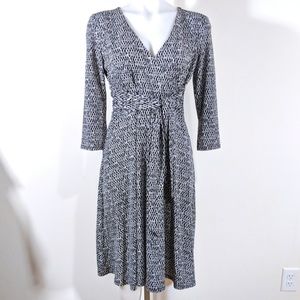 JNY Faux Wrap Stretchy Knee Length Dress Size 4
